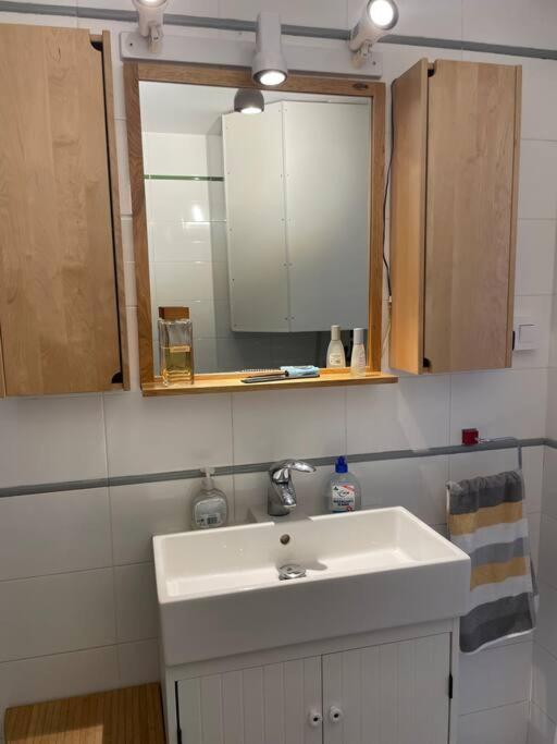 Apartamento Con Piscina En 兰卡 外观 照片