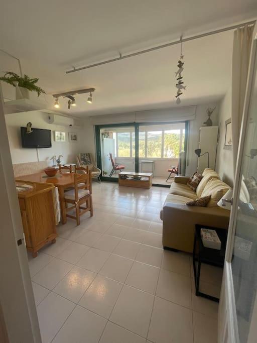 Apartamento Con Piscina En 兰卡 外观 照片