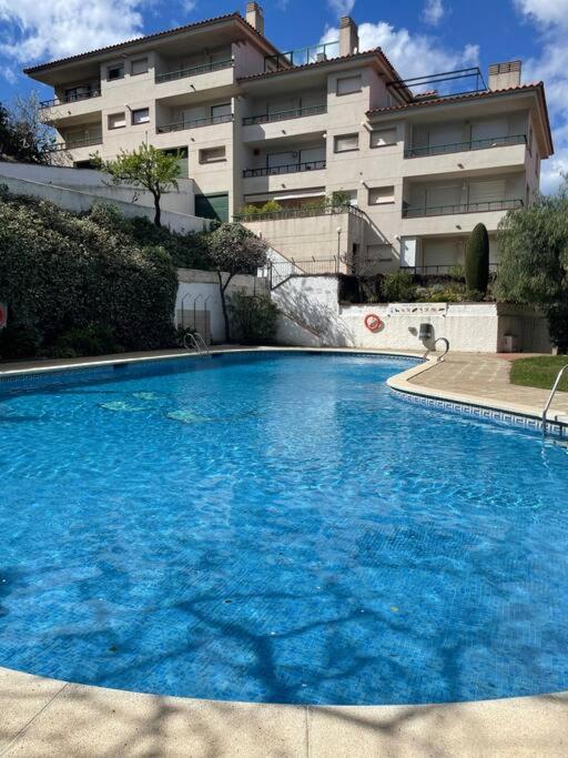 Apartamento Con Piscina En 兰卡 外观 照片